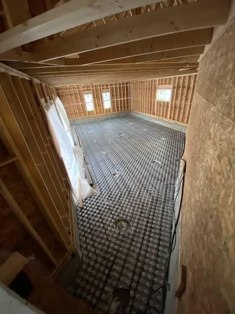 Commercial HVAC ductwork installation showing precision-fitted galvanized steel ducts with proper insulation and support systems in a modern building